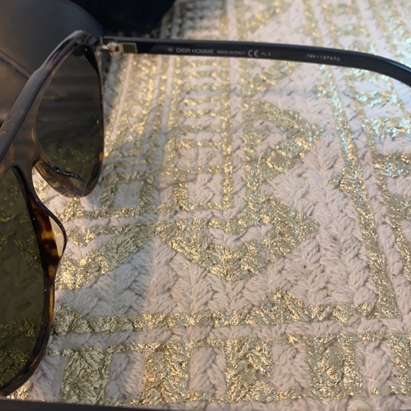 Christian Dior Sunglasses - Picture 3 of 5